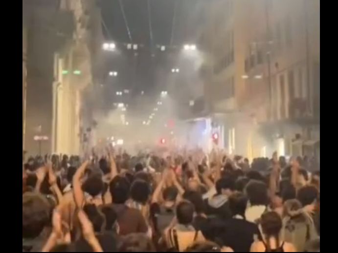 Anger explodes in Bologna after police killing - Freedom Press