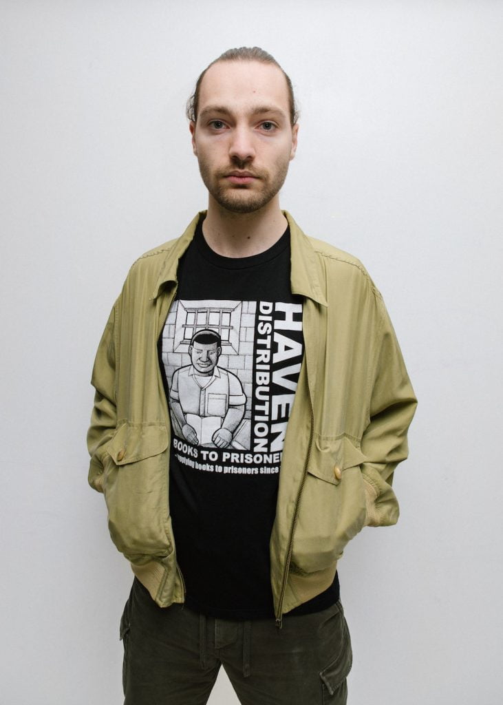 Haven Distribution books to prisoners shirt |Photography by Ellie Ramsden for Freedom Press