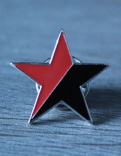 Black and red star - enamel badge